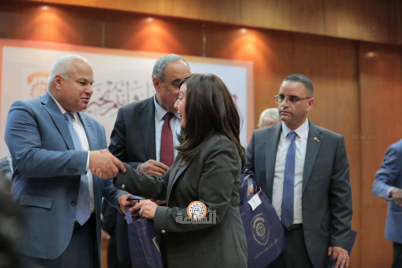 Madar Al-Saa Images 0.3798605700700717