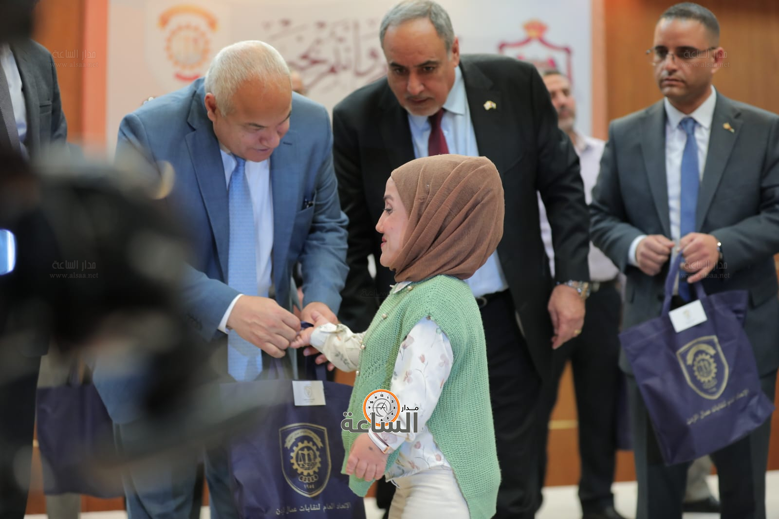 Madar Al-Saa Images 0.32870867507112767