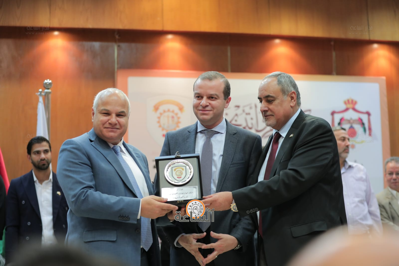 Madar Al-Saa Images 0.4943475777686155