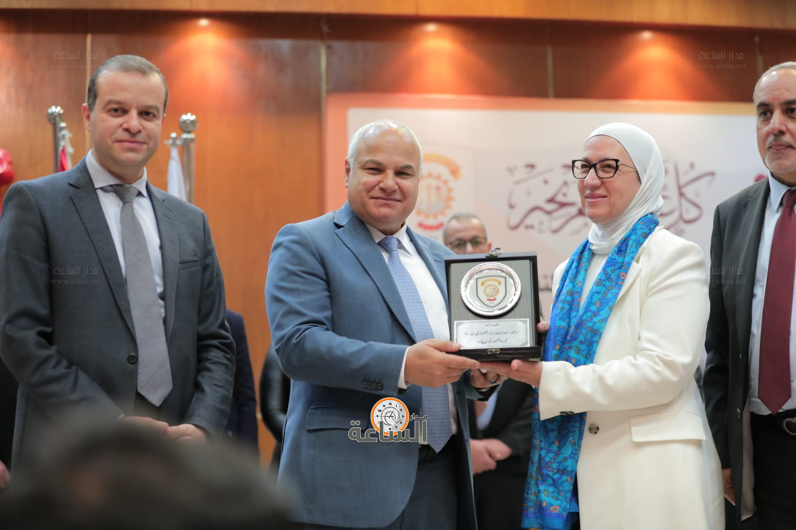 Madar Al-Saa Images 0.3595350351246581