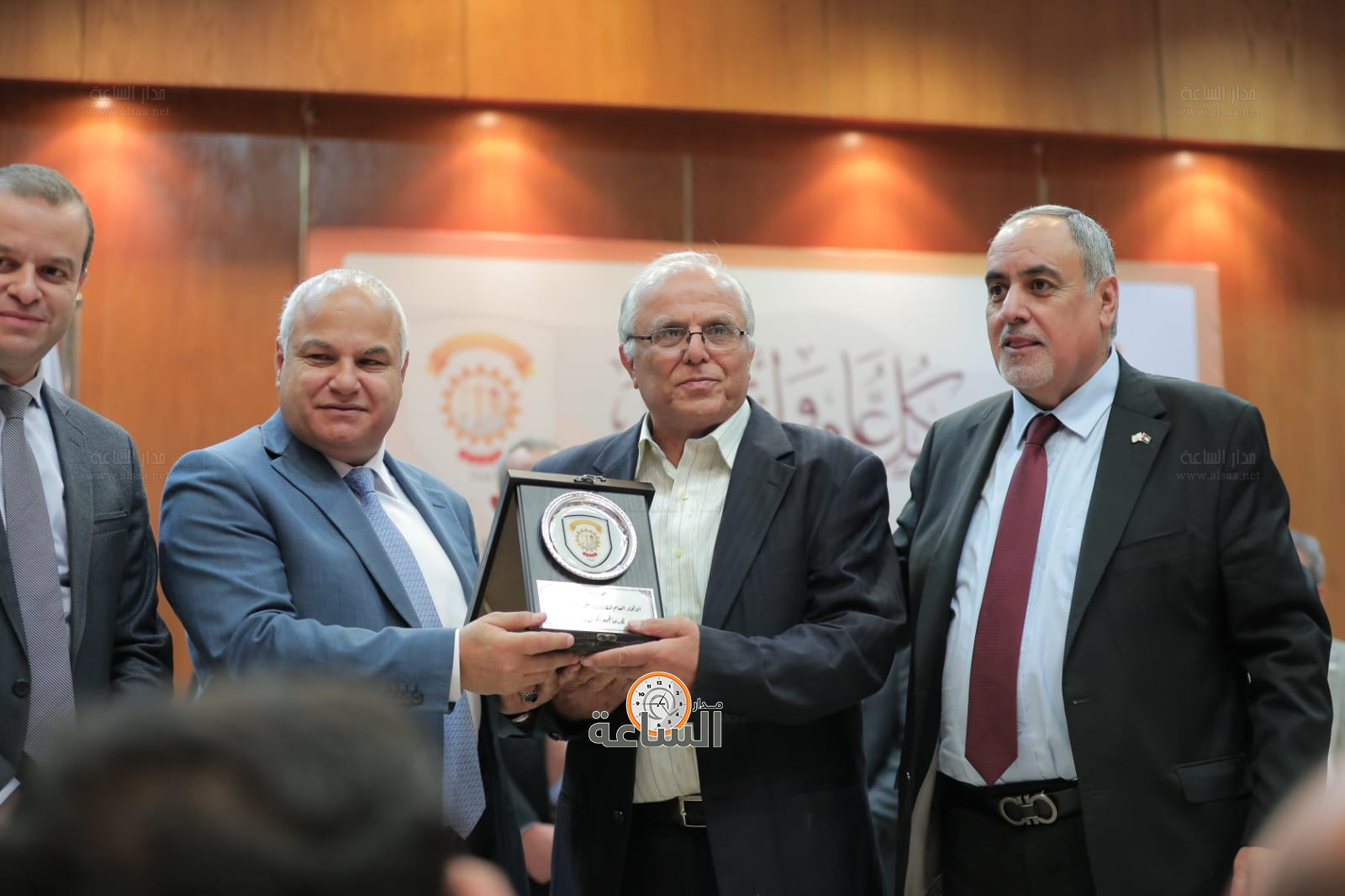 Madar Al-Saa Images 0.9553117598484748