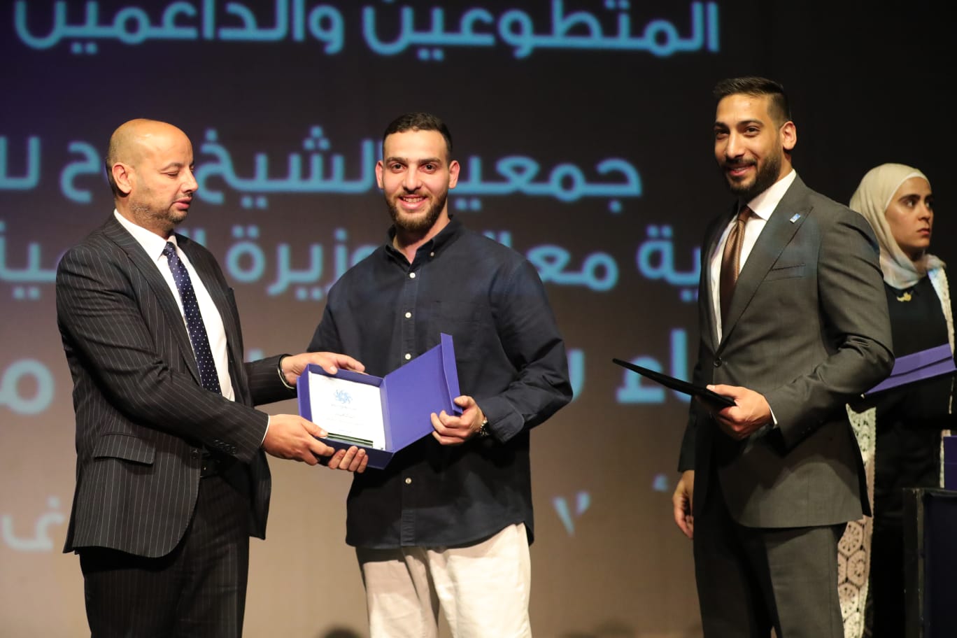 Madar Al-Saa Images 0.9630517931575596