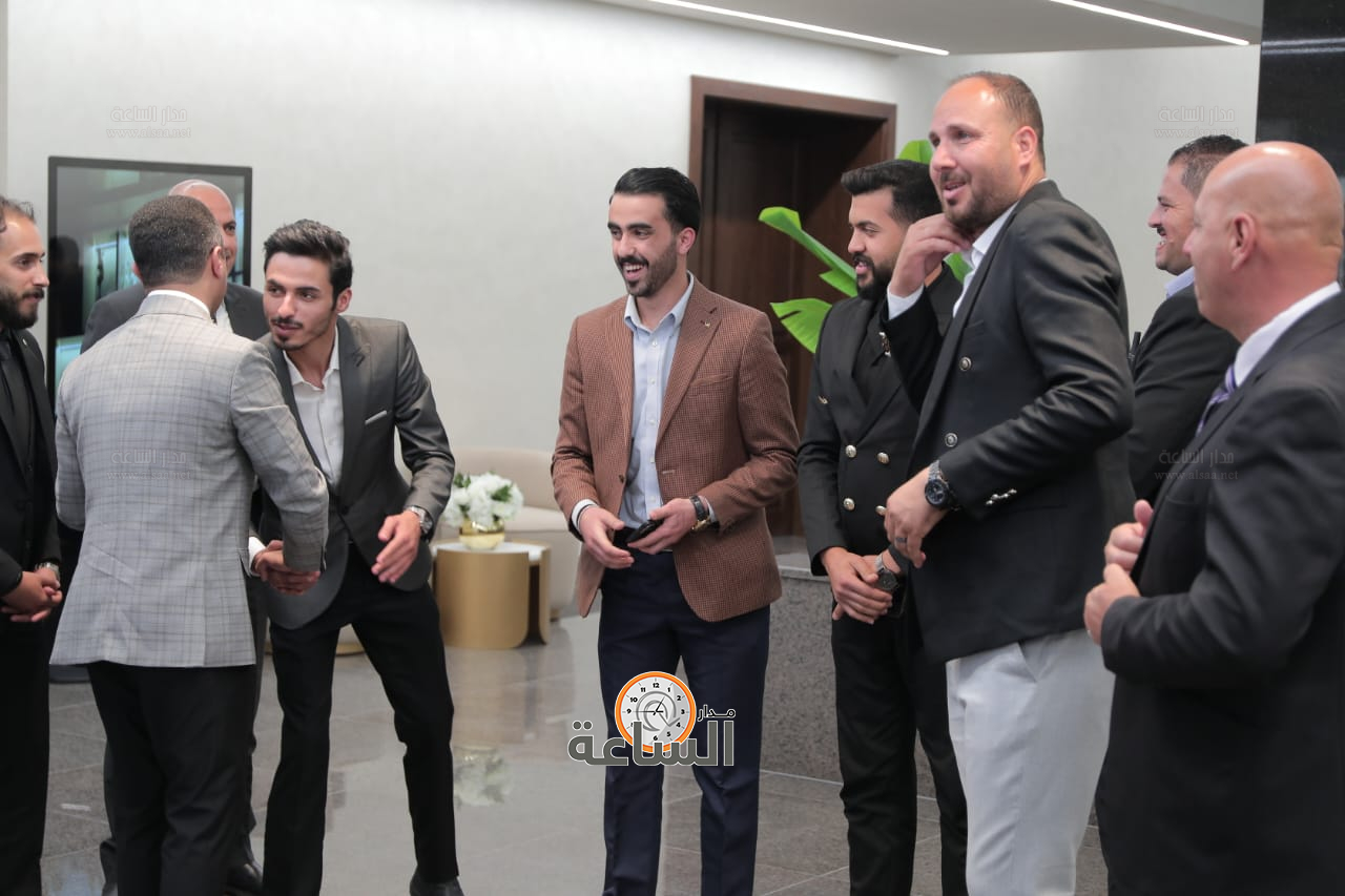 Madar Al-Saa Images 0.048440338644599734