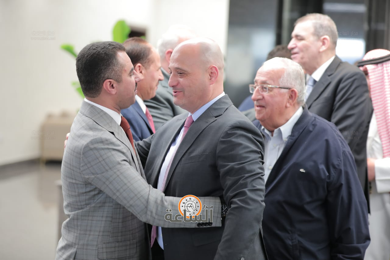 Madar Al-Saa Images 0.235740545111092