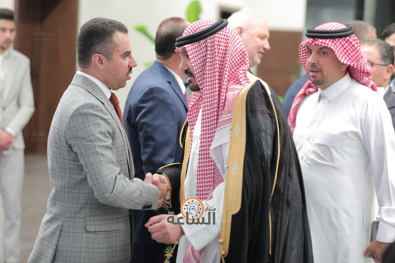 Madar Al-Saa Images 0.4152340863222582