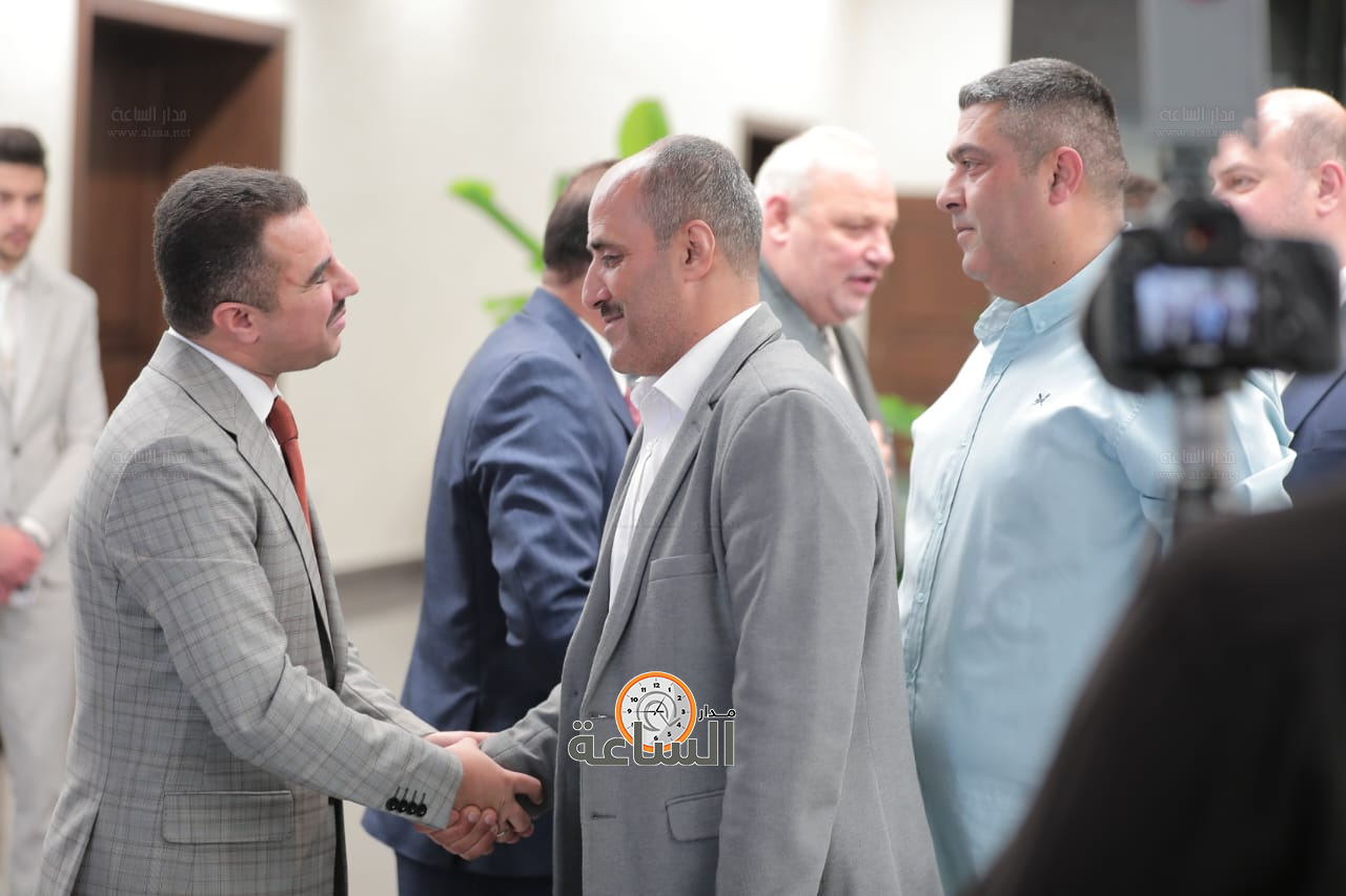 Madar Al-Saa Images 0.039052416837595305