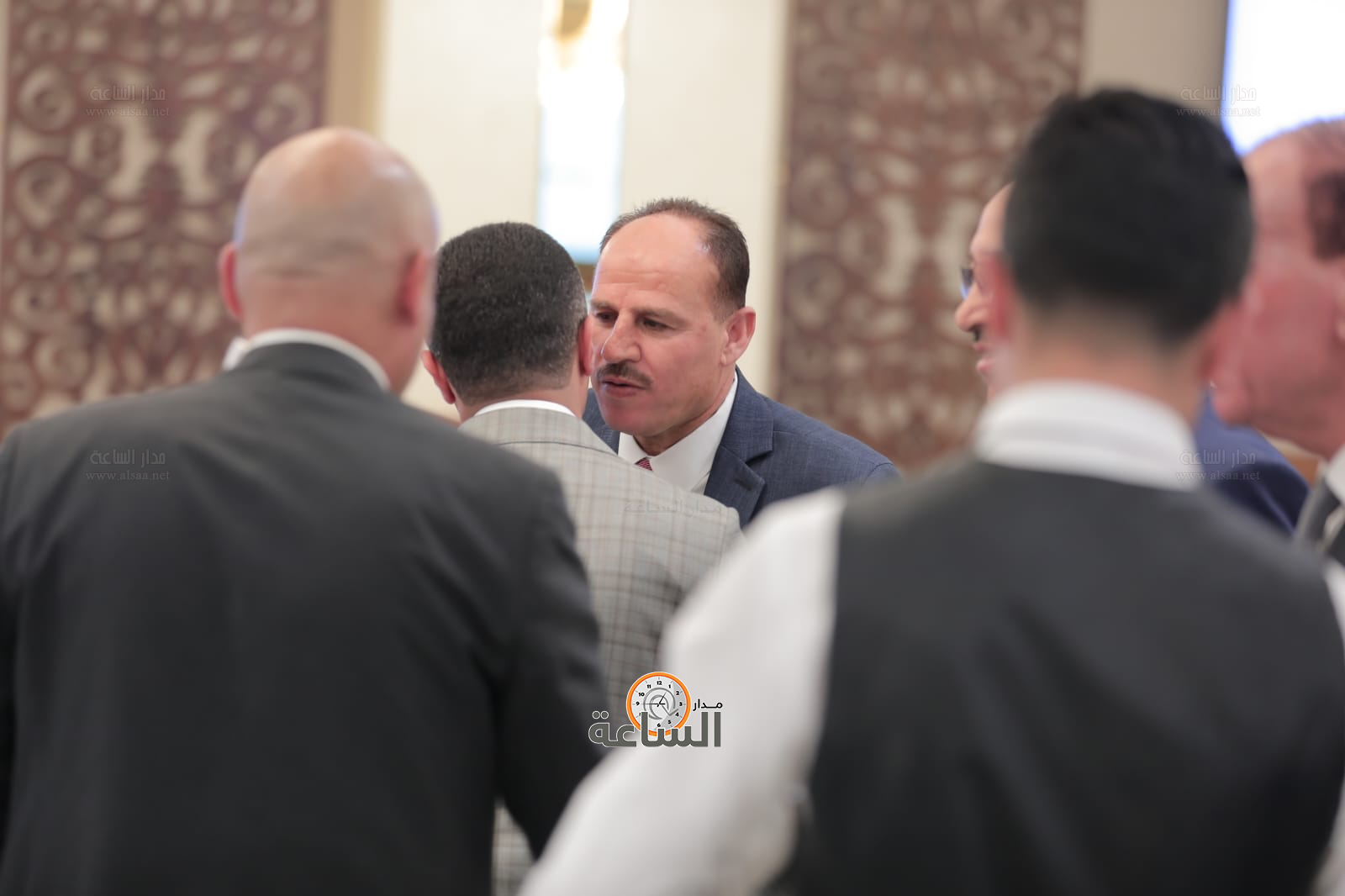 Madar Al-Saa Images 0.8563039298417955