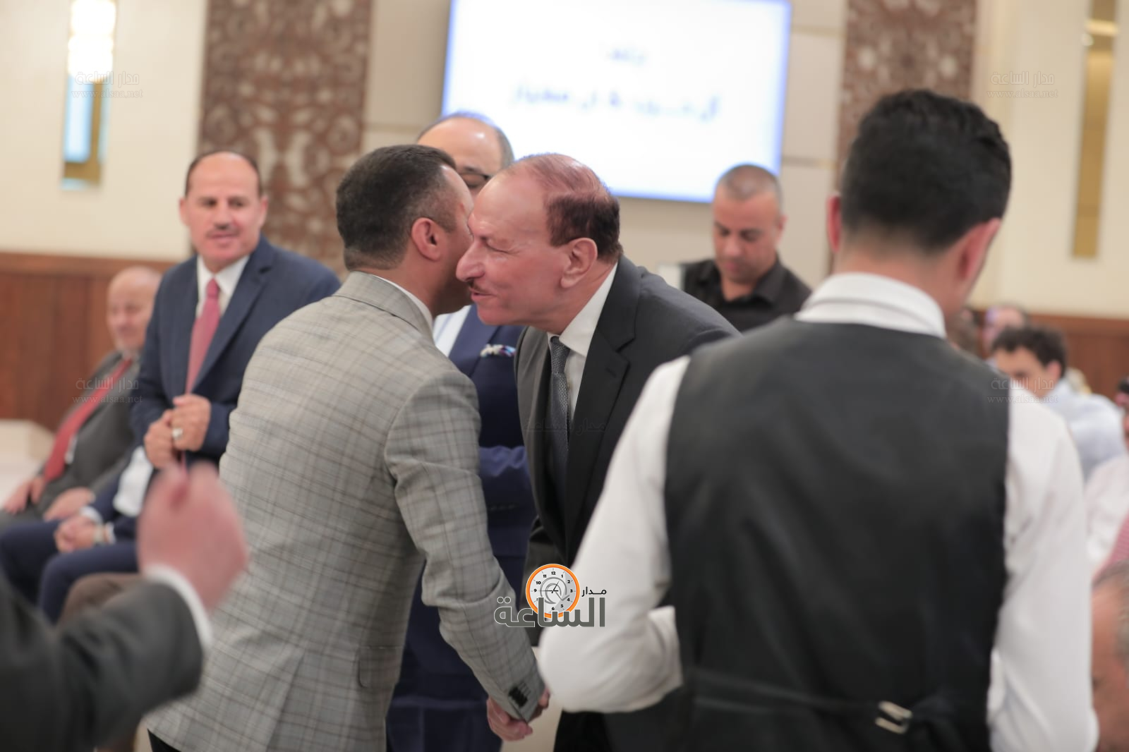 Madar Al-Saa Images 0.6457290794485842