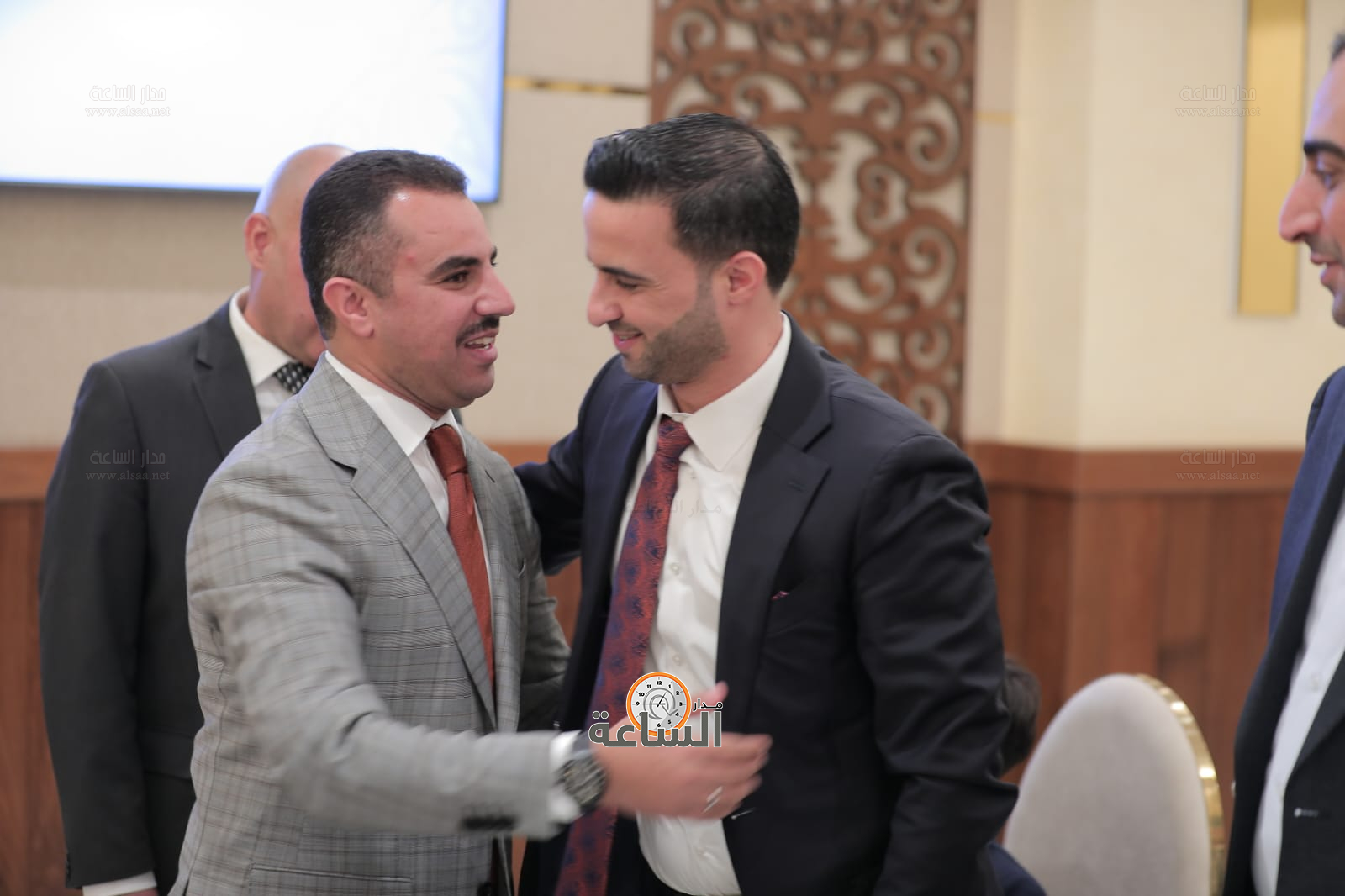 Madar Al-Saa Images 0.683030290347119