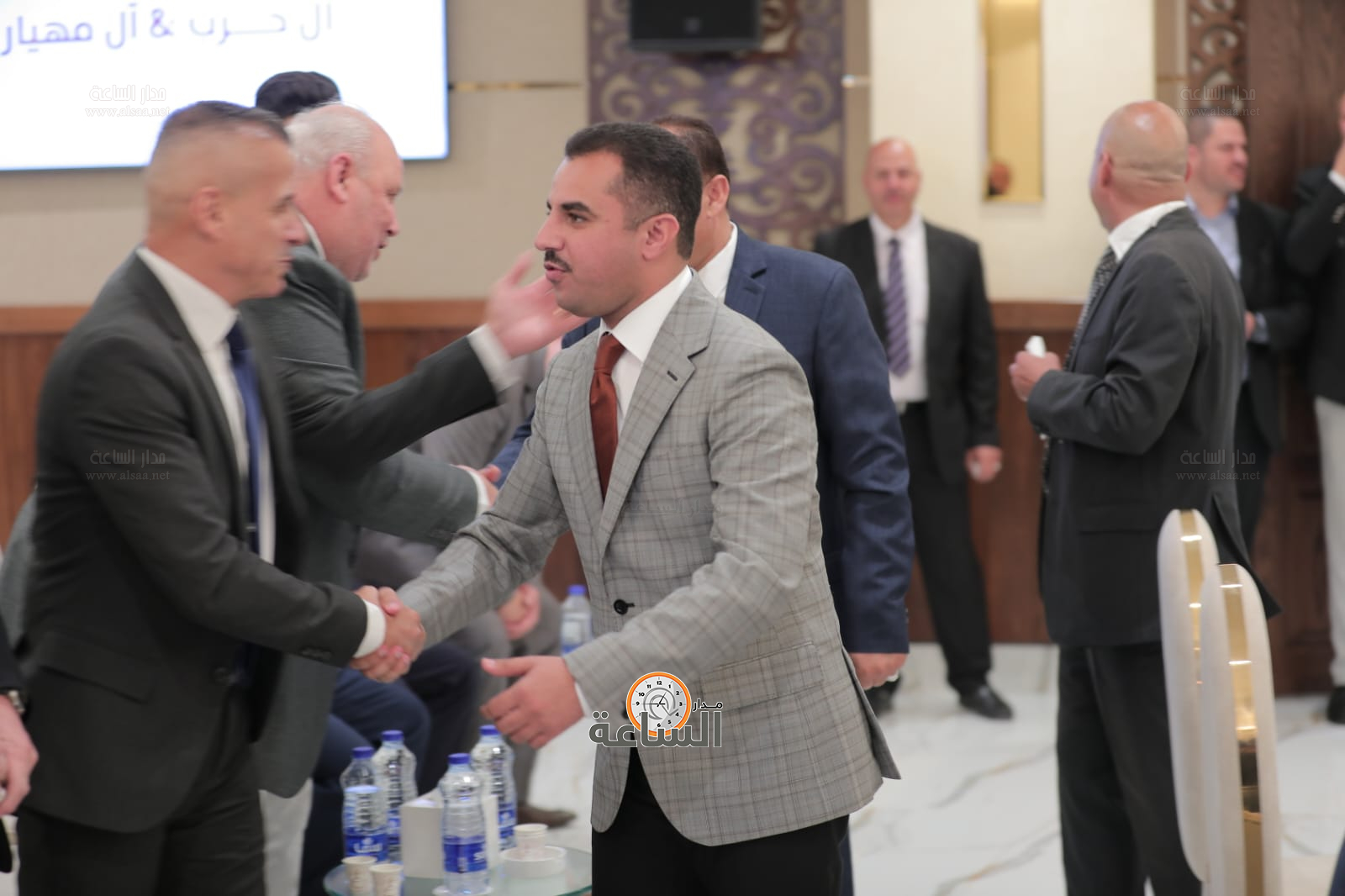 Madar Al-Saa Images 0.12064344779177227