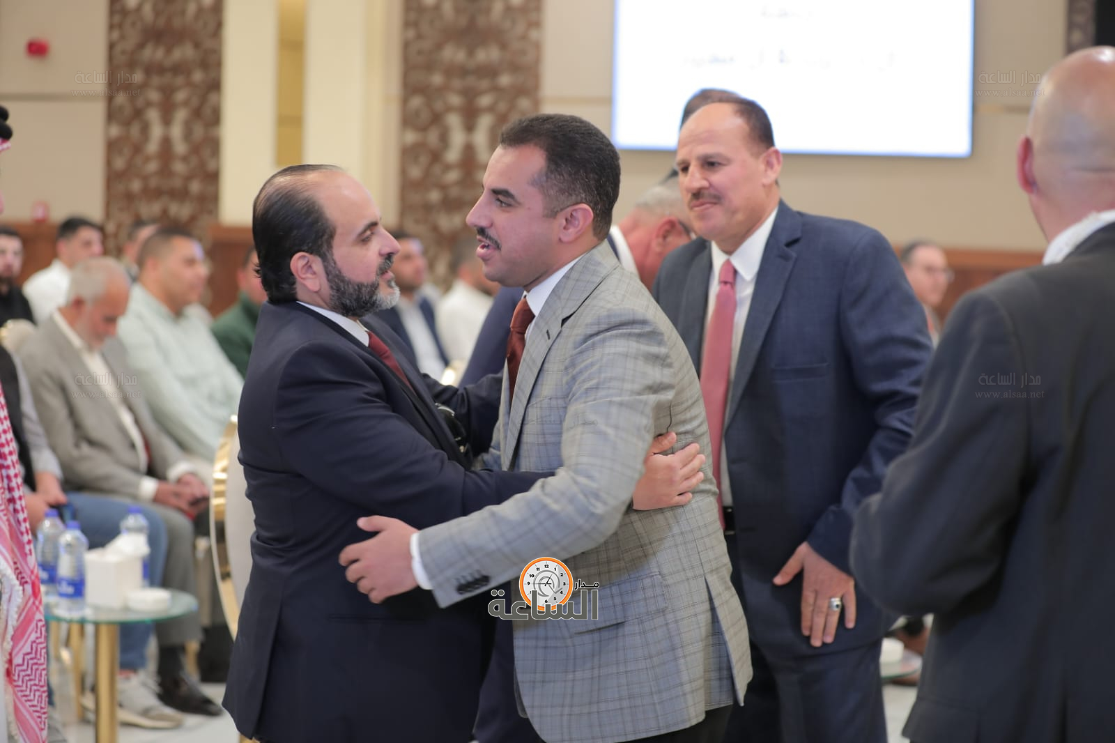 Madar Al-Saa Images 0.46893298569896824