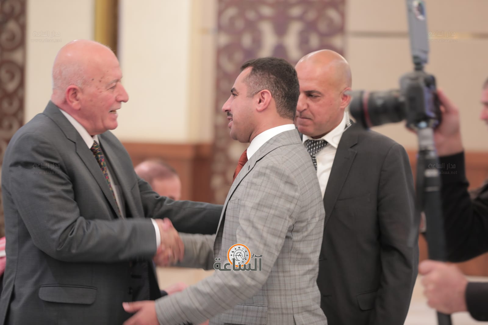 Madar Al-Saa Images 0.5604403447999565