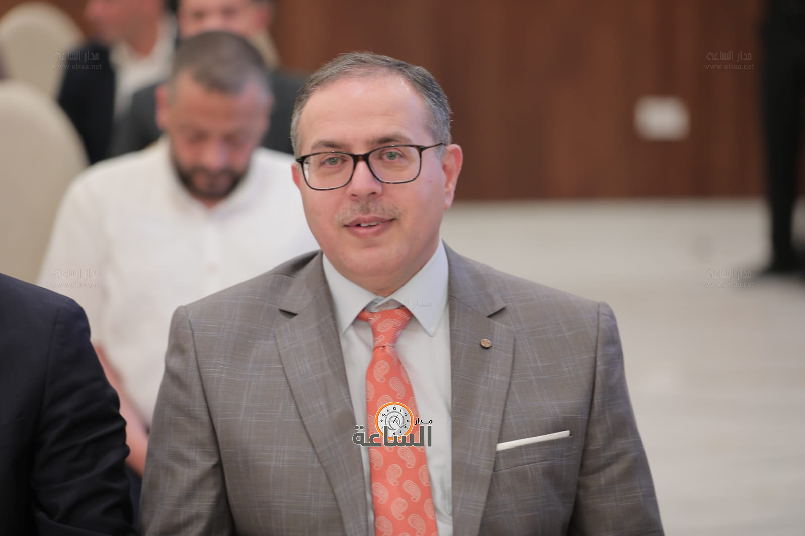 Madar Al-Saa Images 0.2958102269549817