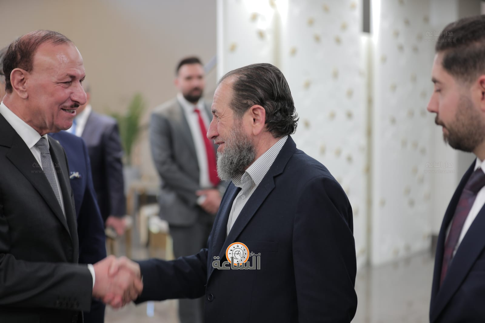 Madar Al-Saa Images 0.9466825102860024