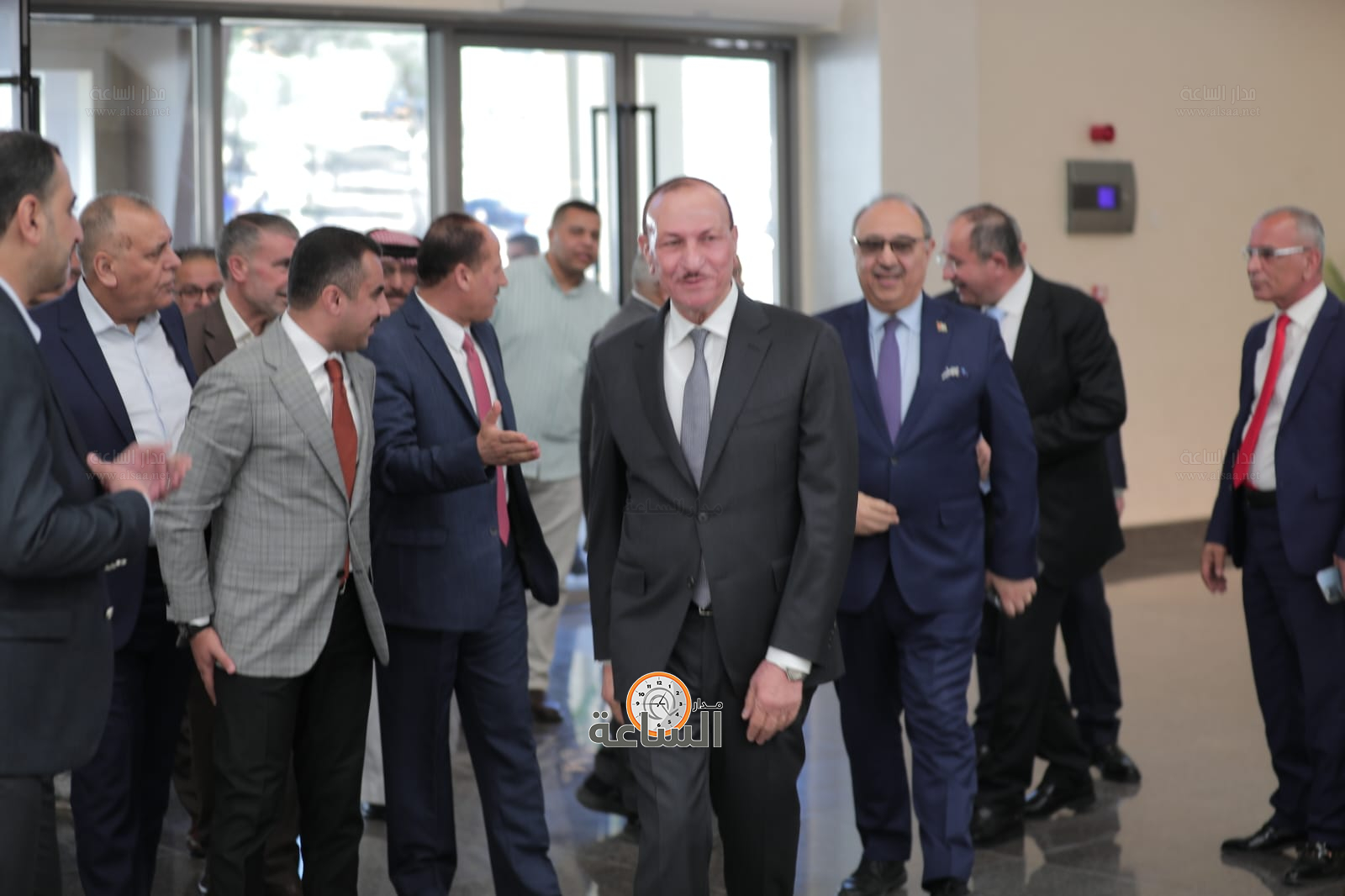 Madar Al-Saa Images 0.2514624612587534