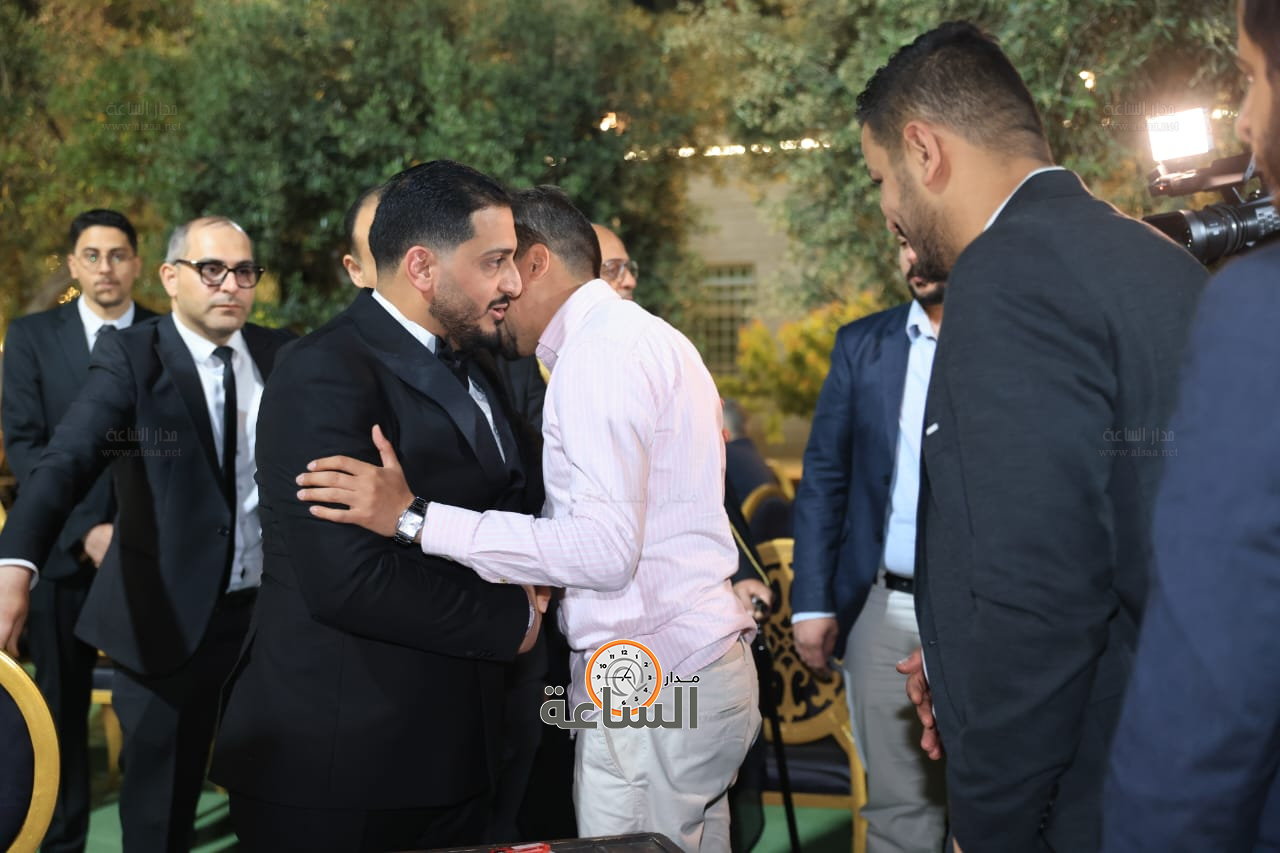 Madar Al-Saa Images 0.8794264596619582