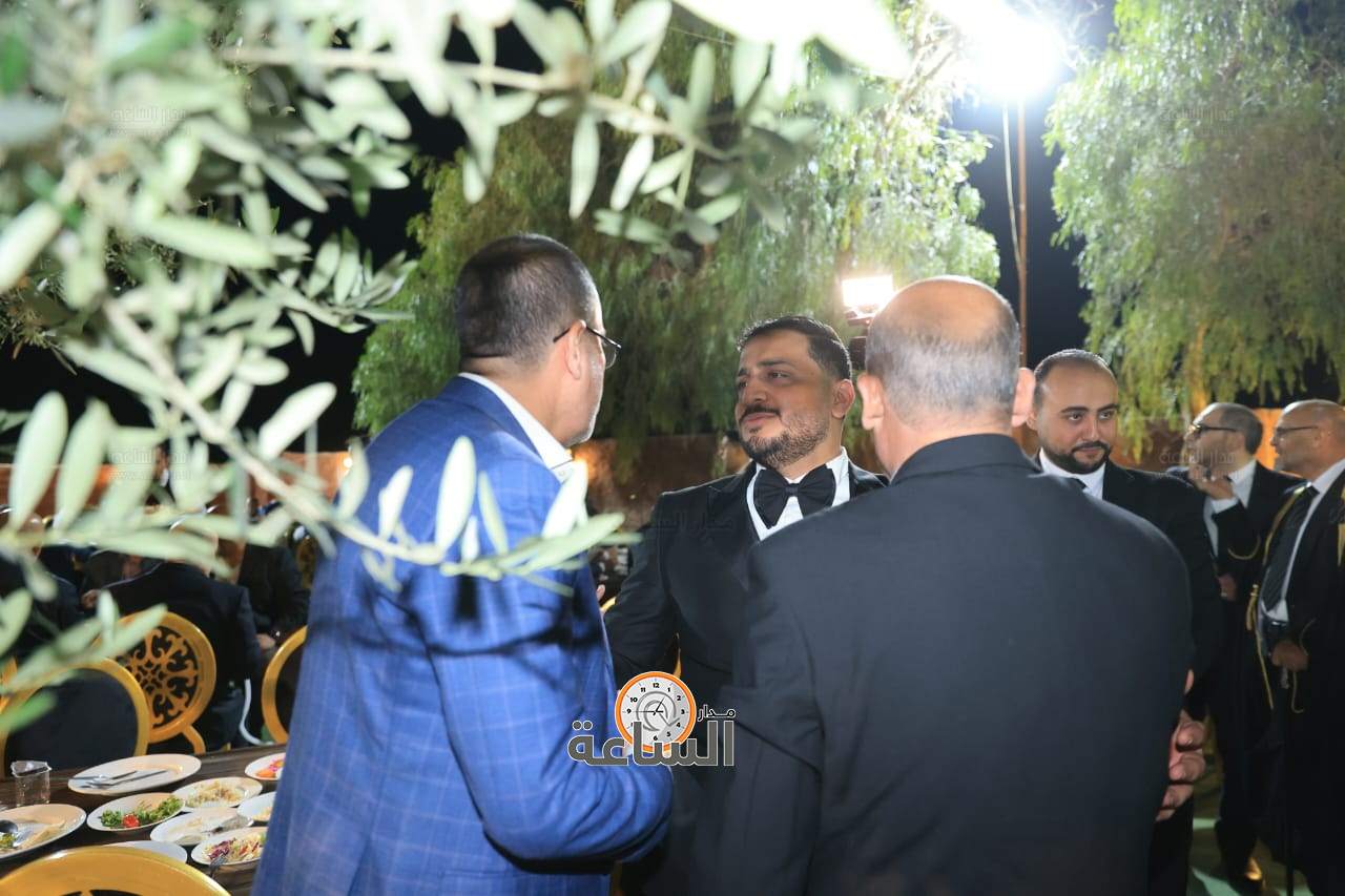 Madar Al-Saa Images 0.9319856356060504