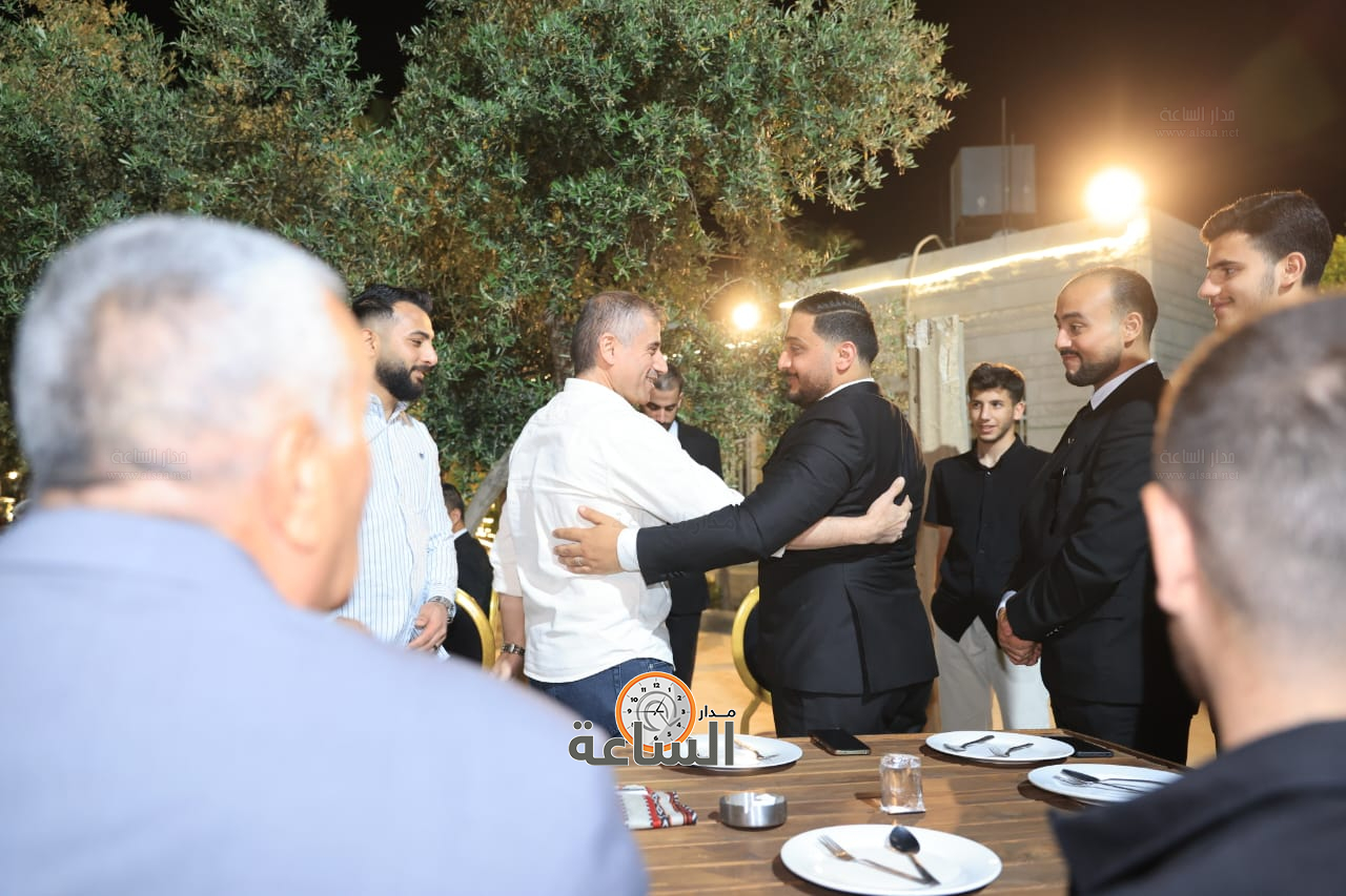 Madar Al-Saa Images 0.7635402378541832