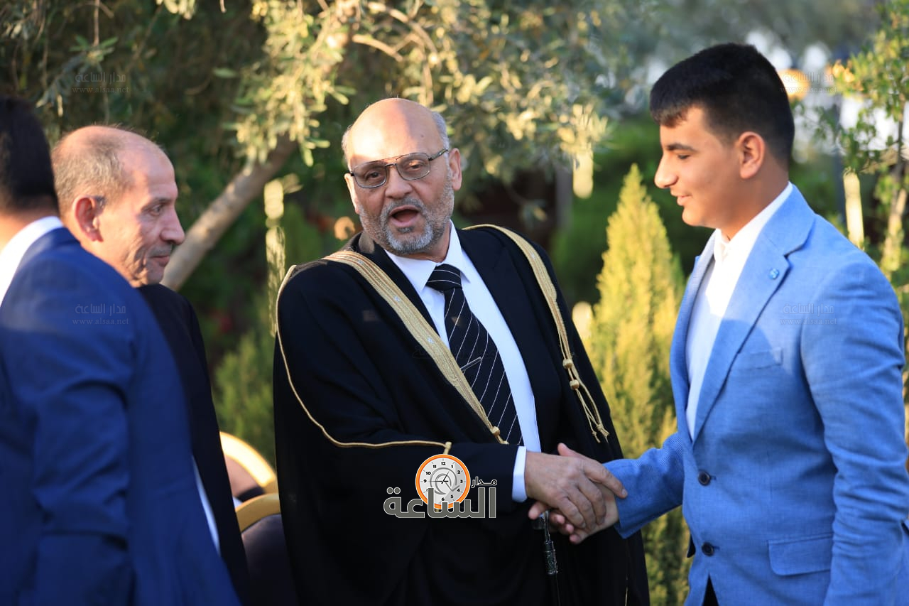 Madar Al-Saa Images 0.435829936410542