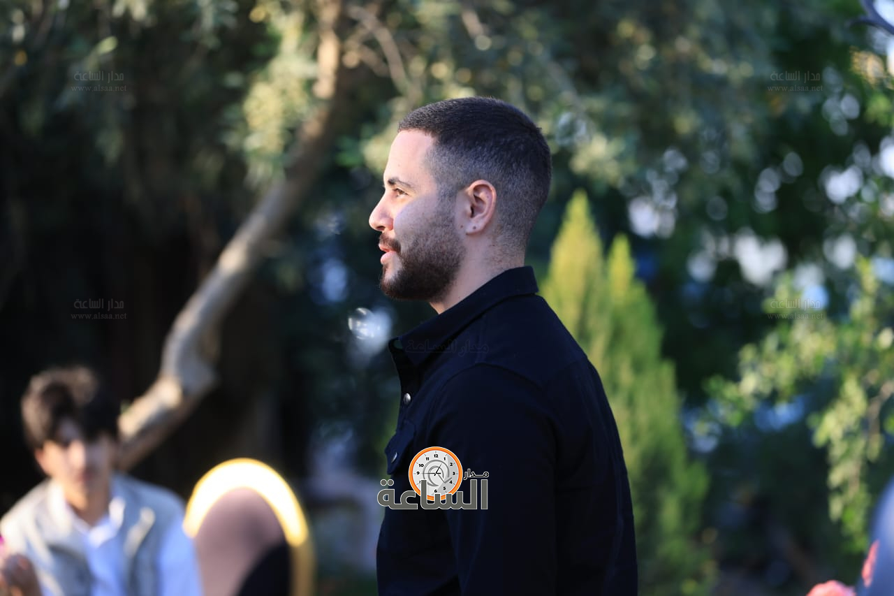 Madar Al-Saa Images 0.32583415615510314