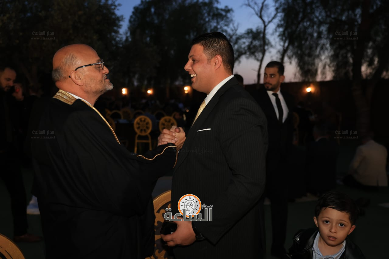 Madar Al-Saa Images 0.97950960439983