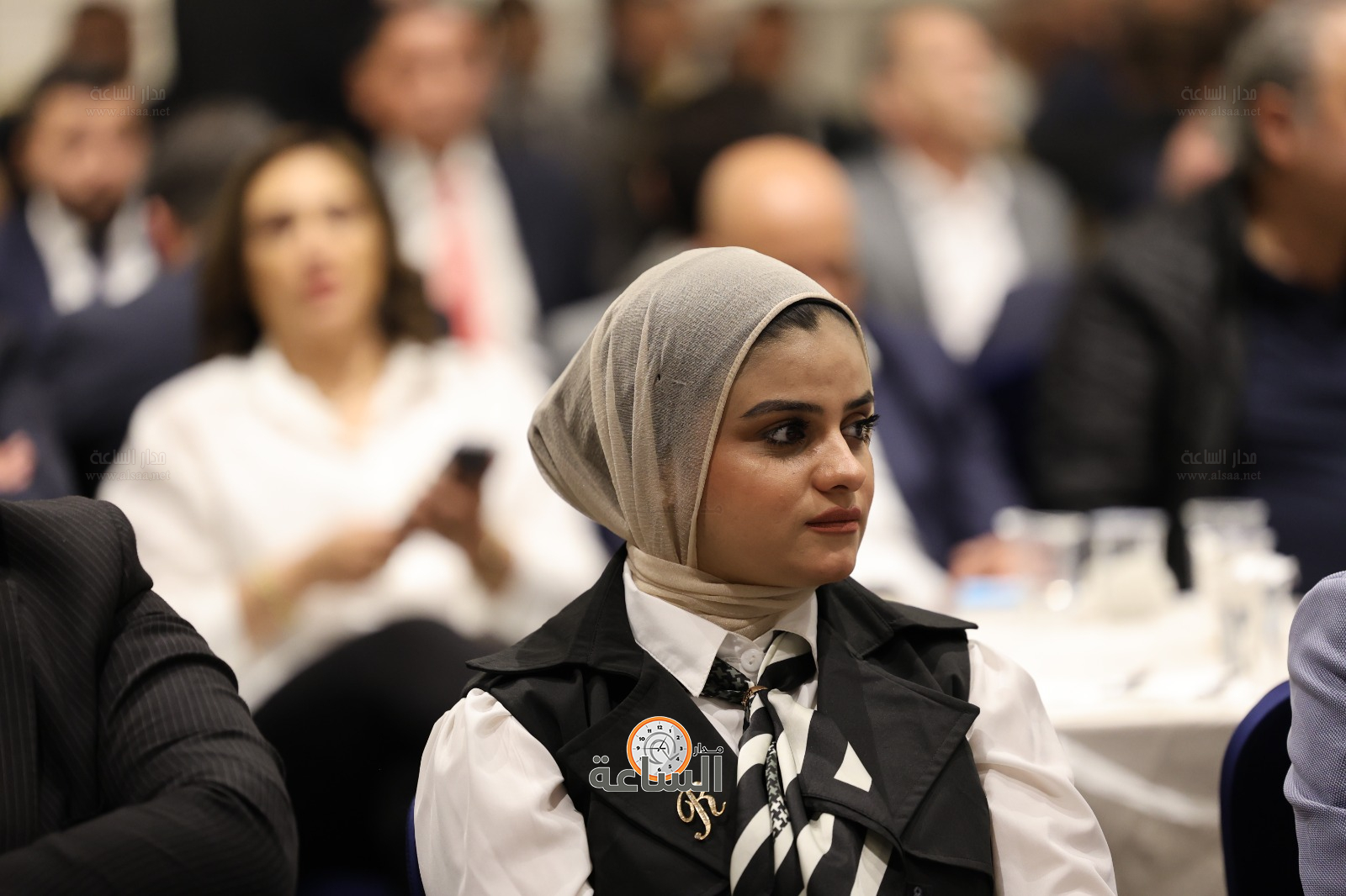 Madar Al-Saa Images 0.7996173851529622