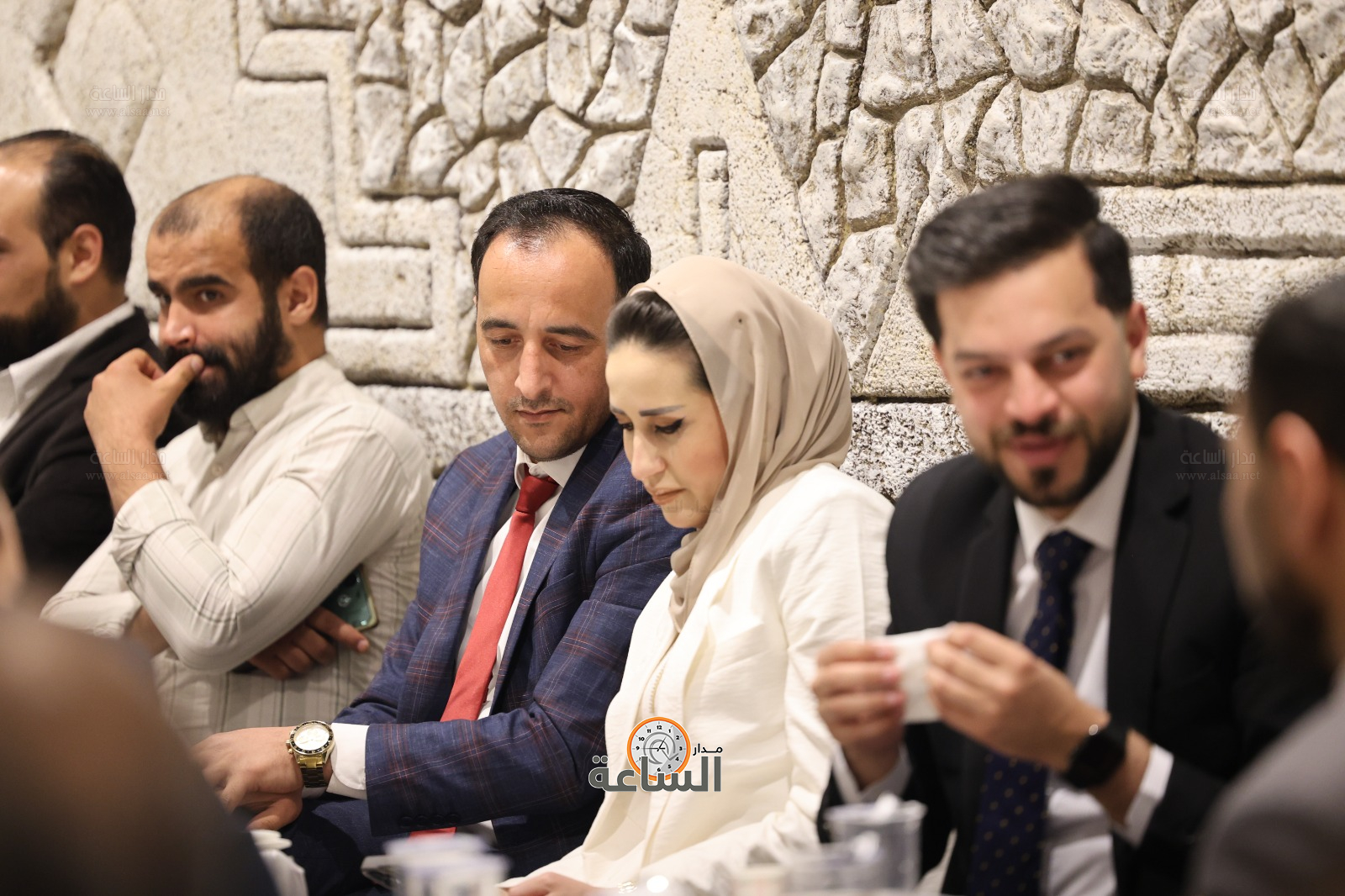 Madar Al-Saa Images 0.6955419215862617