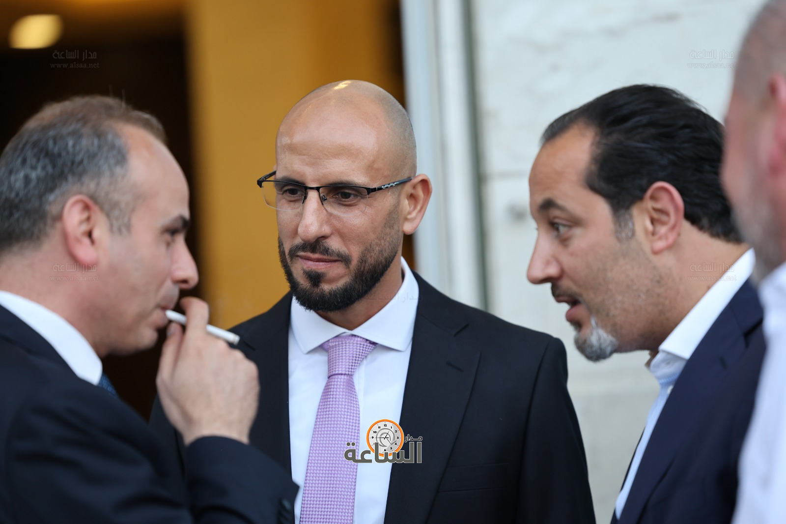 Madar Al-Saa Images 0.0033769668704408673