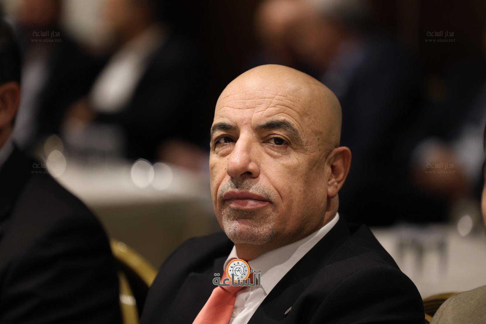 Madar Al-Saa Images 0.3296236729165427