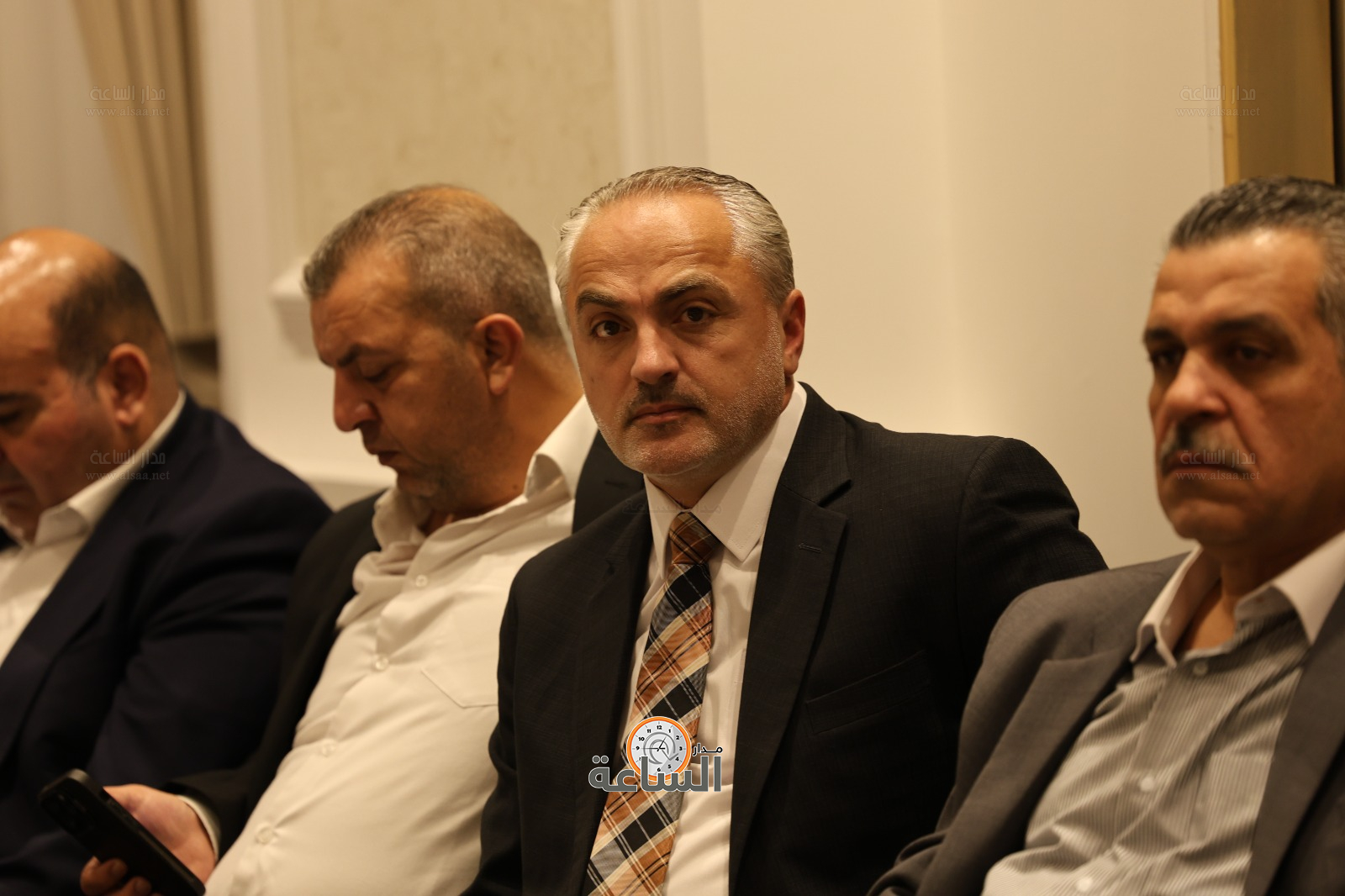 Madar Al-Saa Images 0.004132079471477423