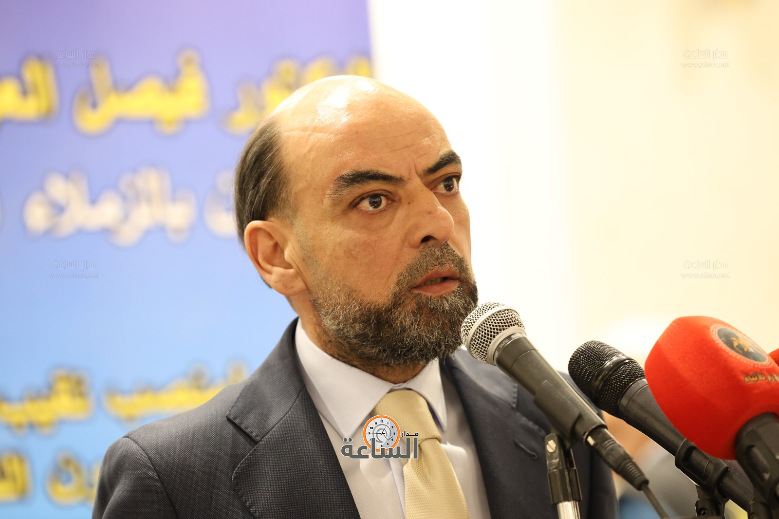 Madar Al-Saa Images 0.4665075741554334