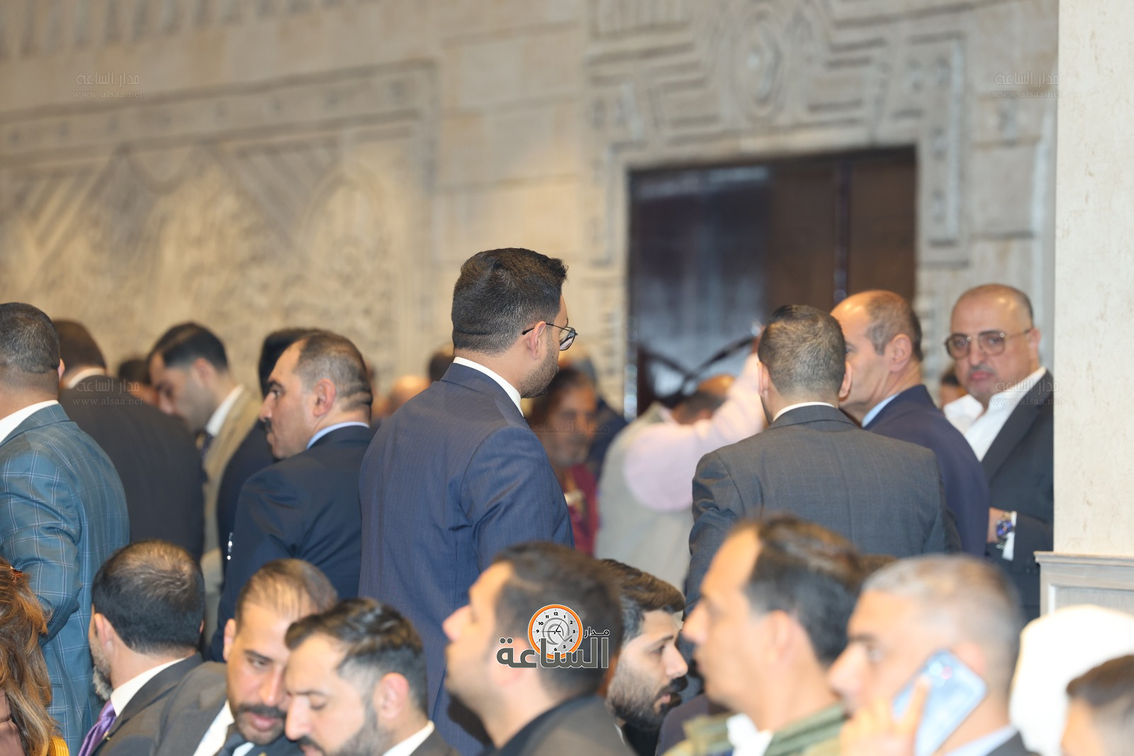 Madar Al-Saa Images 0.4891419850979327