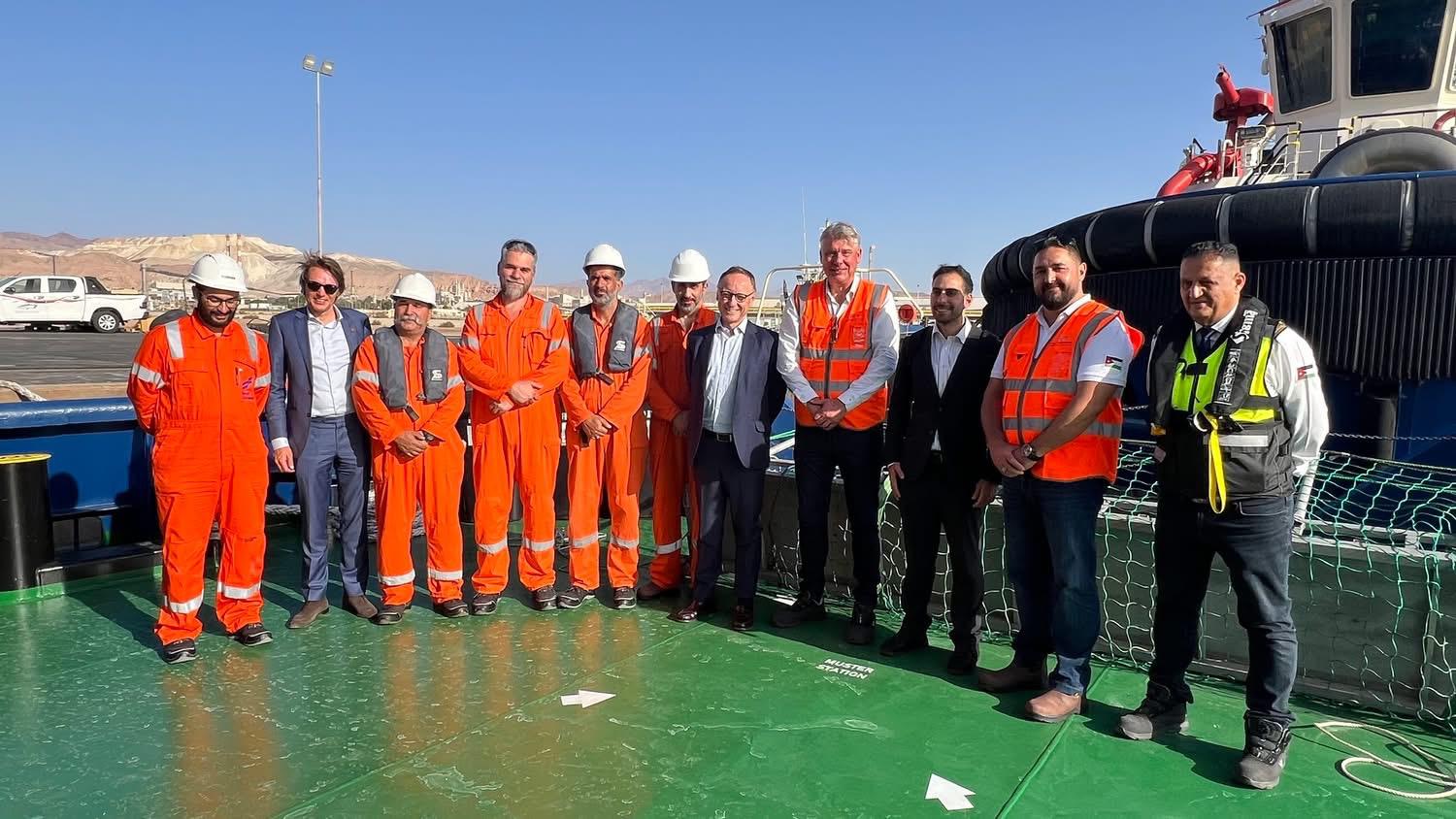 Madar Al-Saa Images 0.7557582145338226