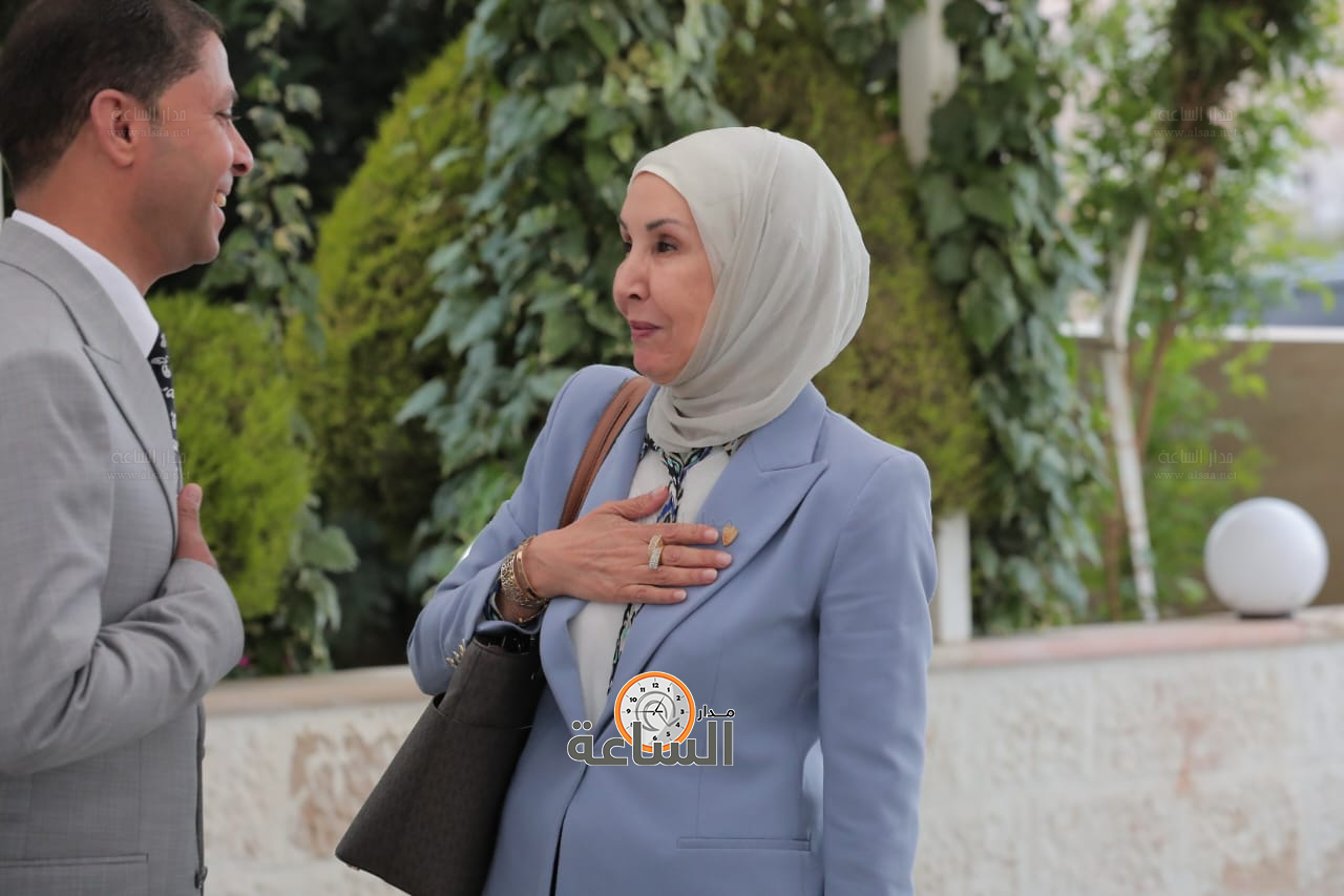 Madar Al-Saa Images 0.7083768720952385