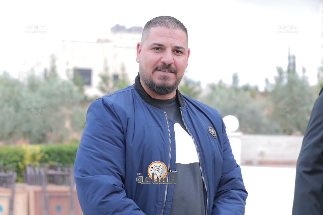 Madar Al-Saa Images 0.0327289175424571