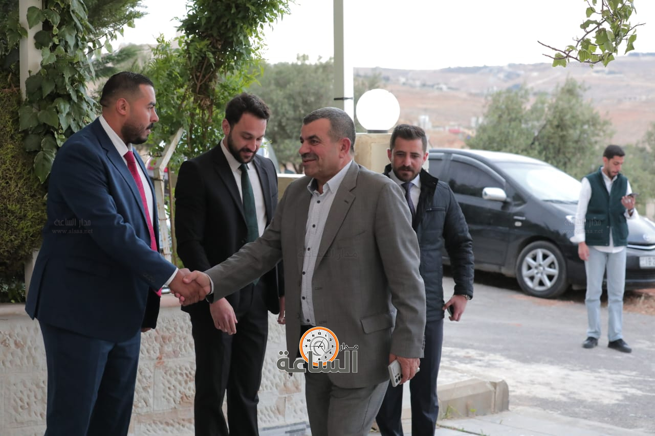 Madar Al-Saa Images 0.6252491421225563