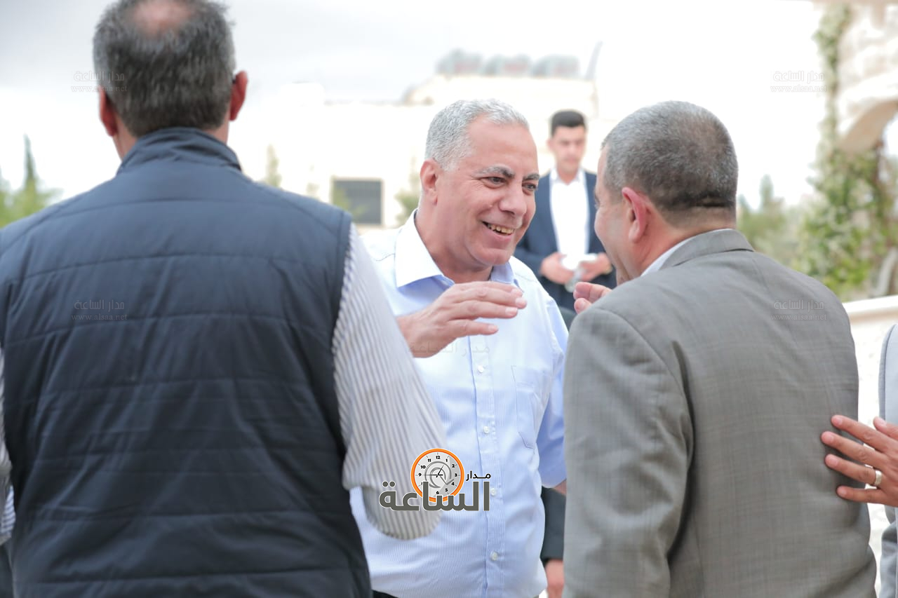 Madar Al-Saa Images 0.12650534522602574