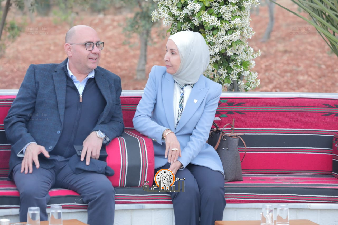 Madar Al-Saa Images 0.4449288426621292