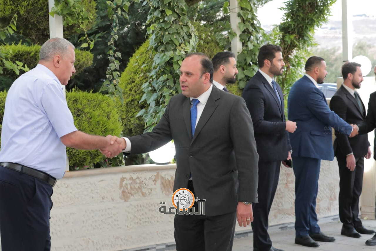 Madar Al-Saa Images 0.3288052293924667