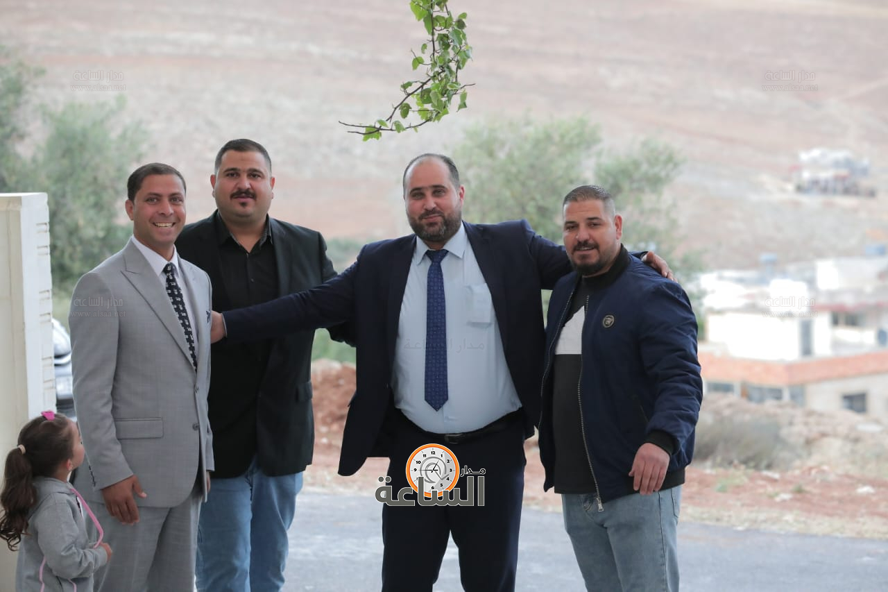 Madar Al-Saa Images 0.24010549900328237