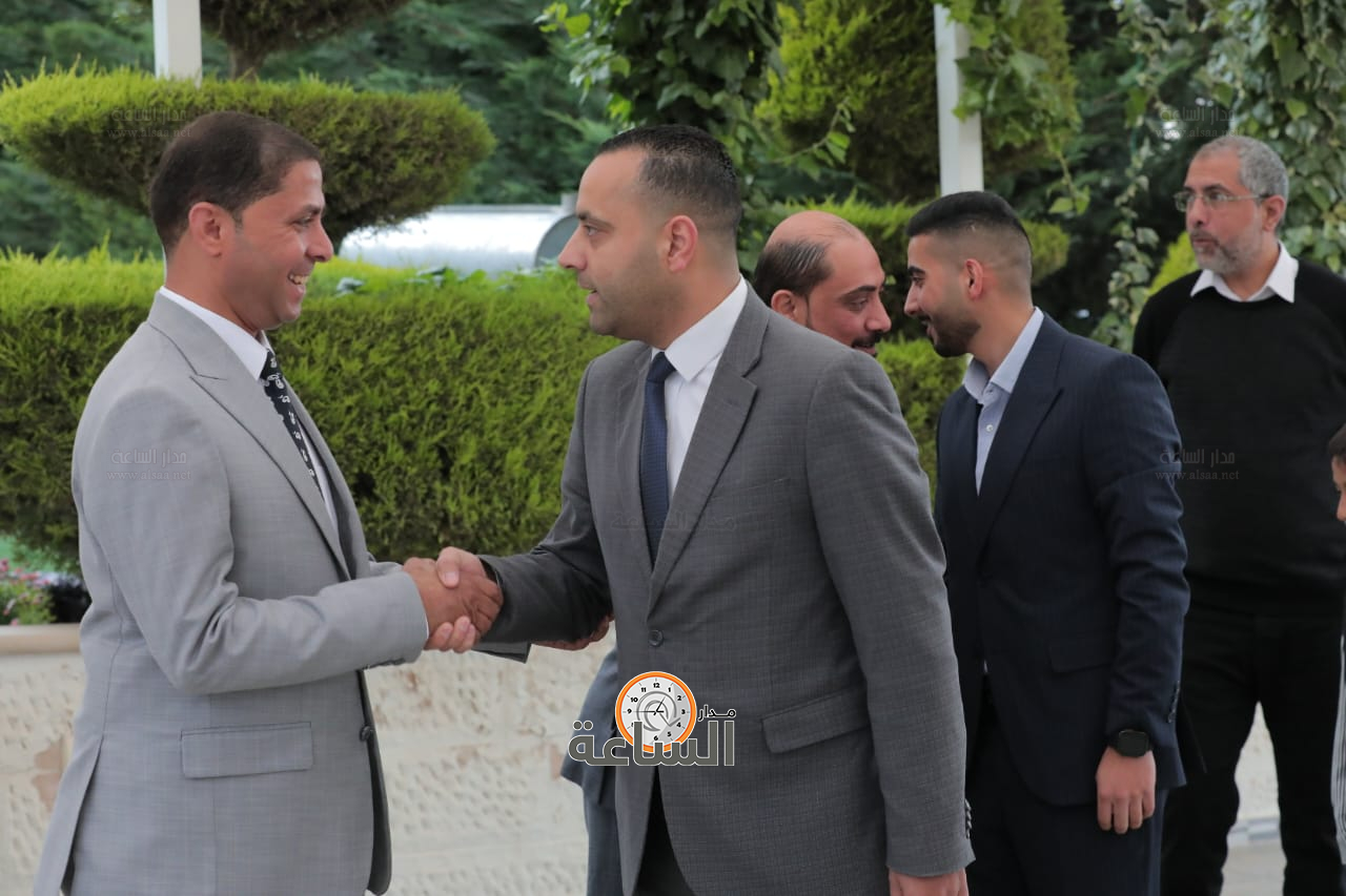 Madar Al-Saa Images 0.516389843784934