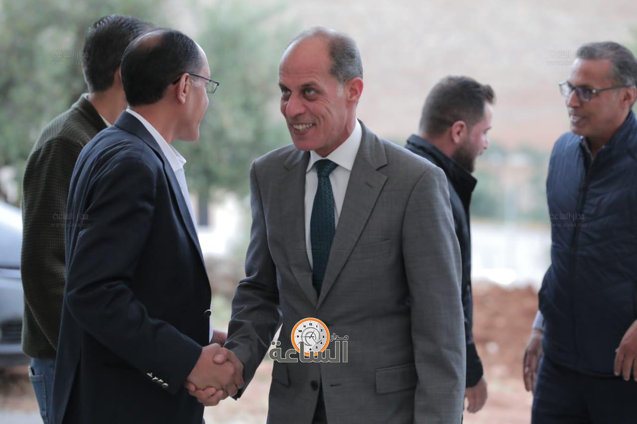 Madar Al-Saa Images 0.8420289944398155