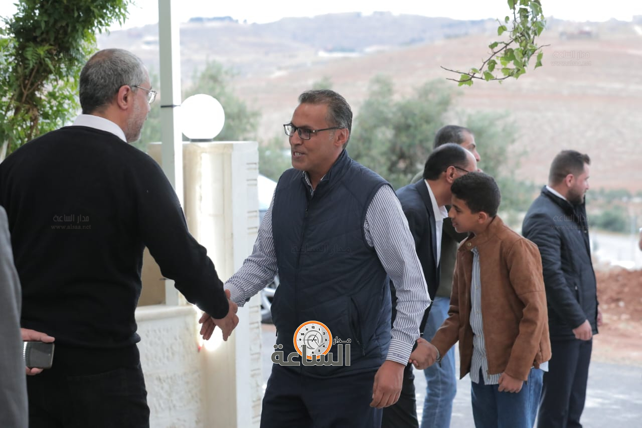 Madar Al-Saa Images 0.628949118805438