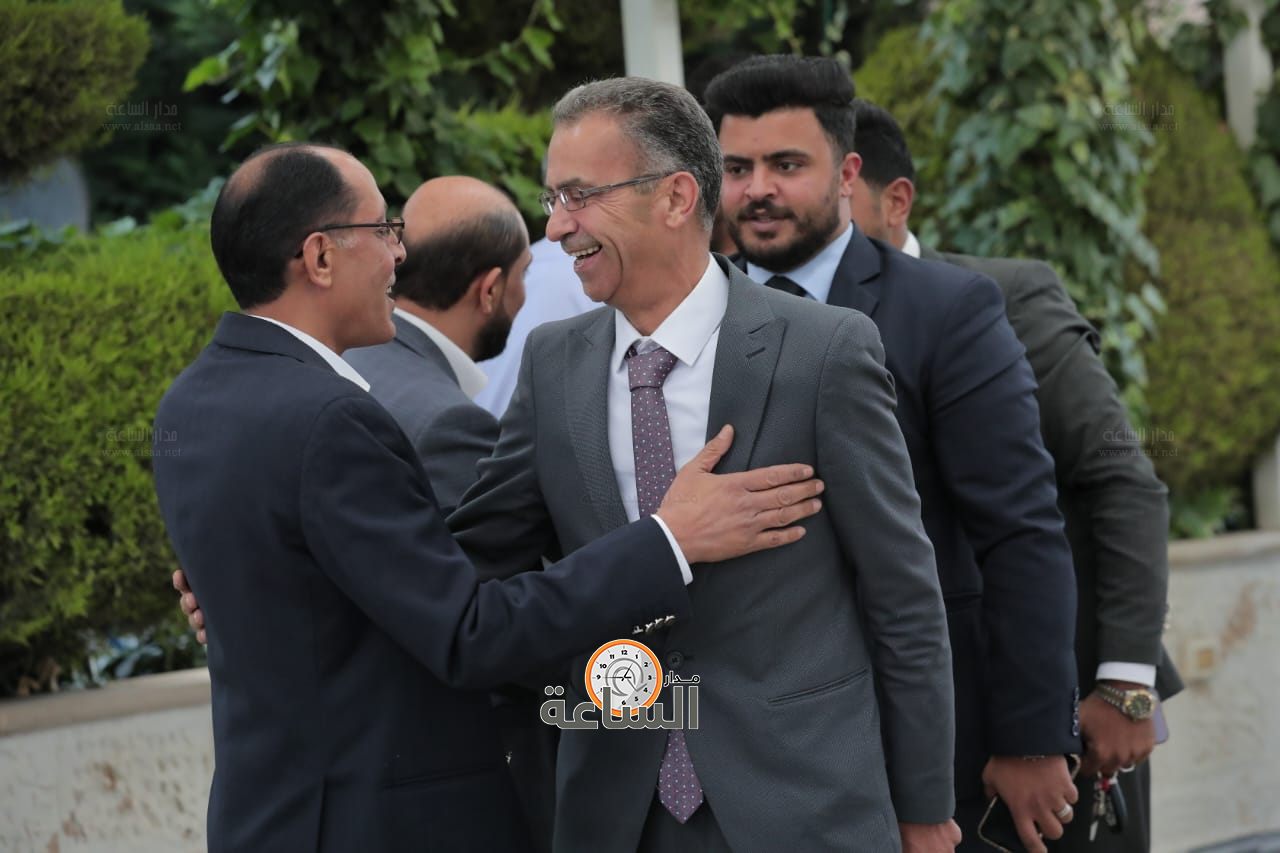 Madar Al-Saa Images 0.3078382810838447