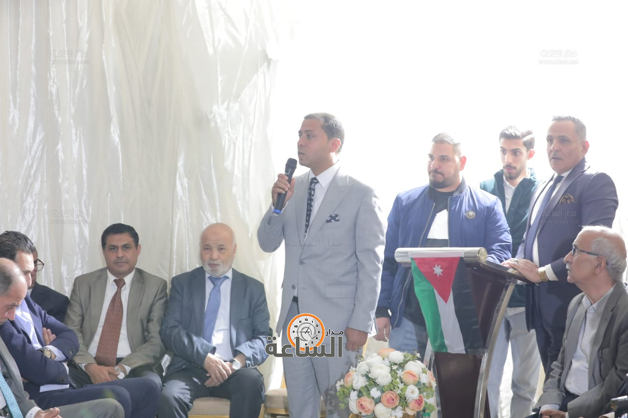 Madar Al-Saa Images 0.7999269368899588