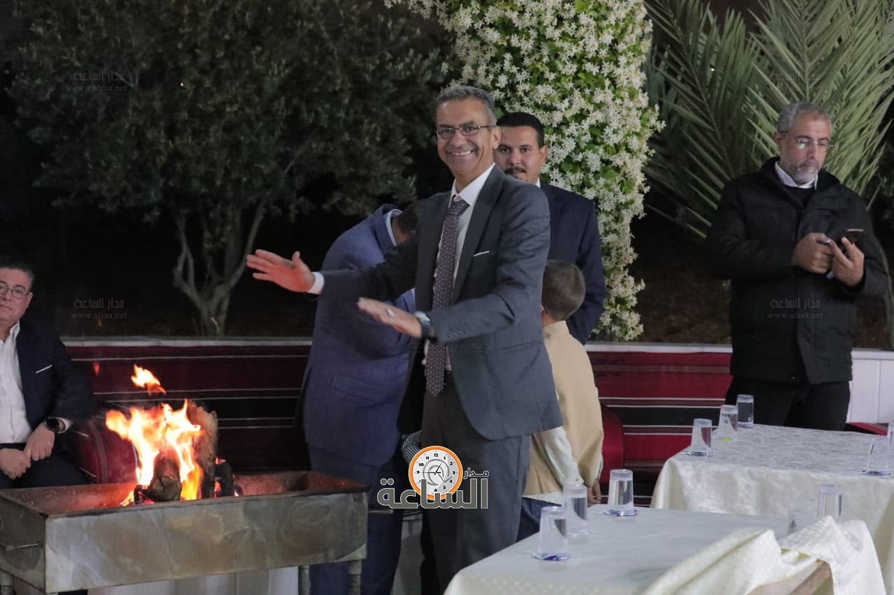 Madar Al-Saa Images 0.8883764798303788