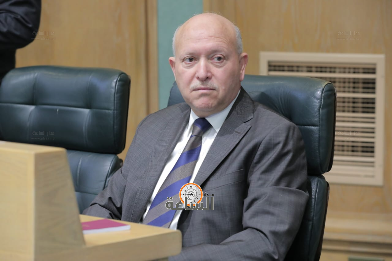 Madar Al-Saa Images 0.6045185798949043