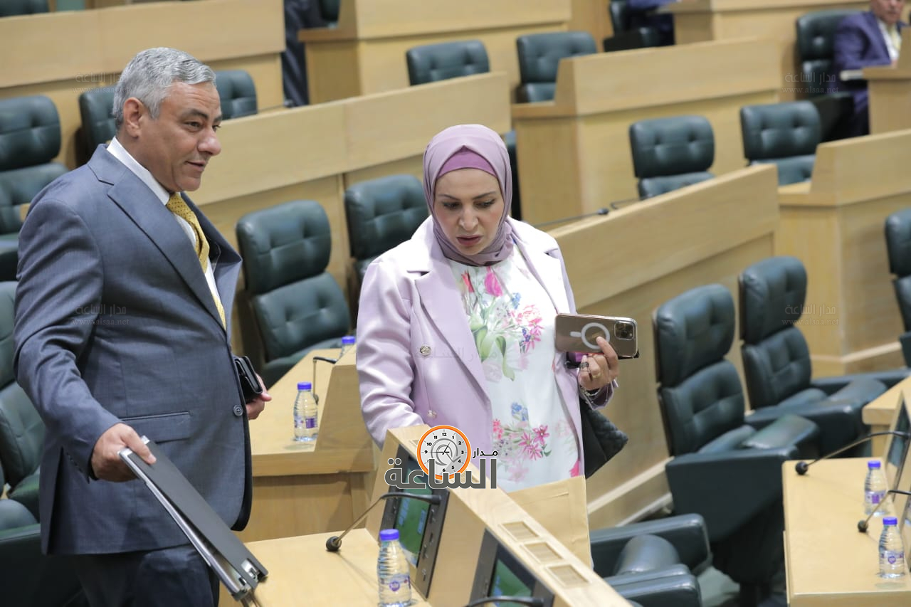 Madar Al-Saa Images 0.008995910313704725