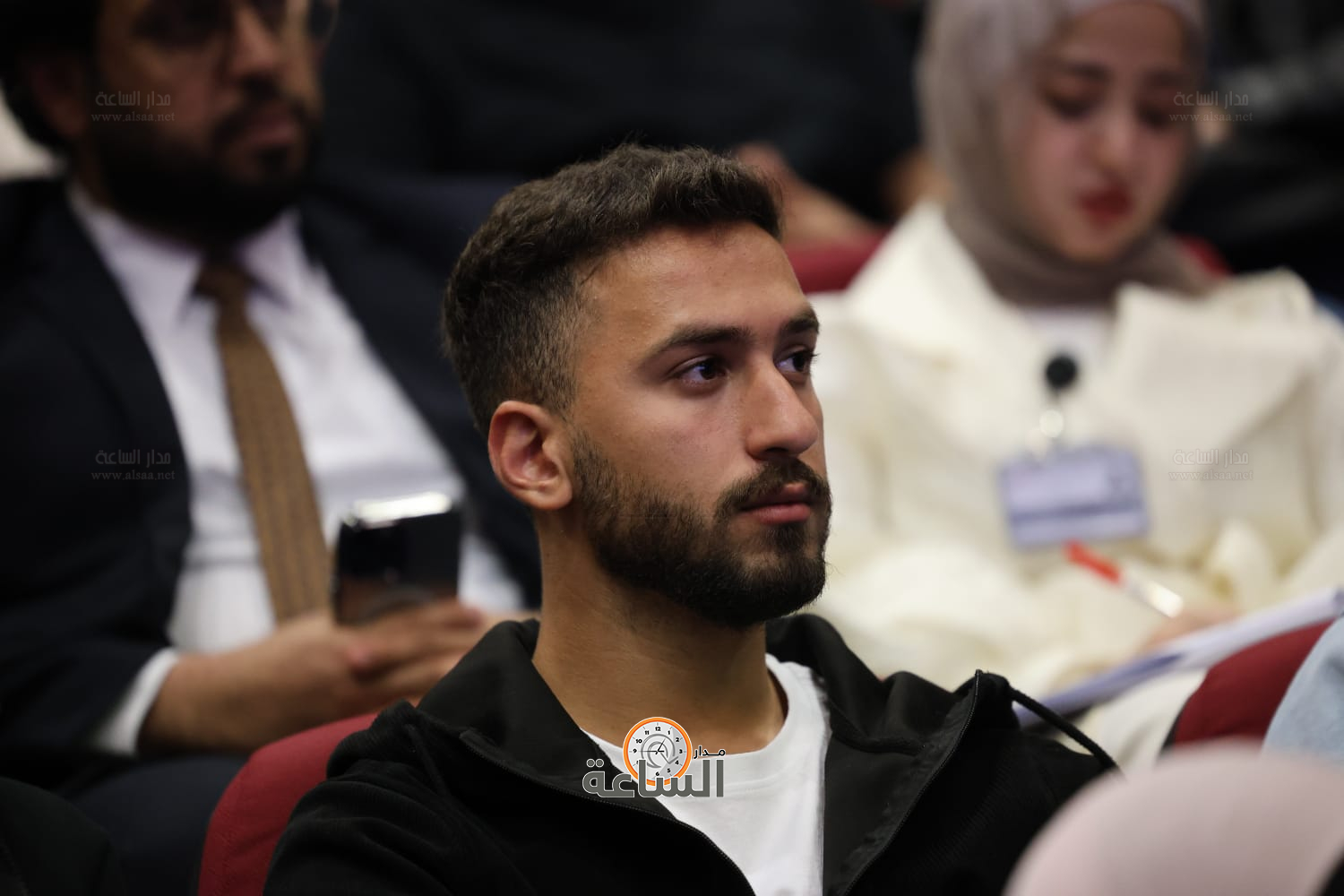 Madar Al-Saa Images 0.2347825687860282