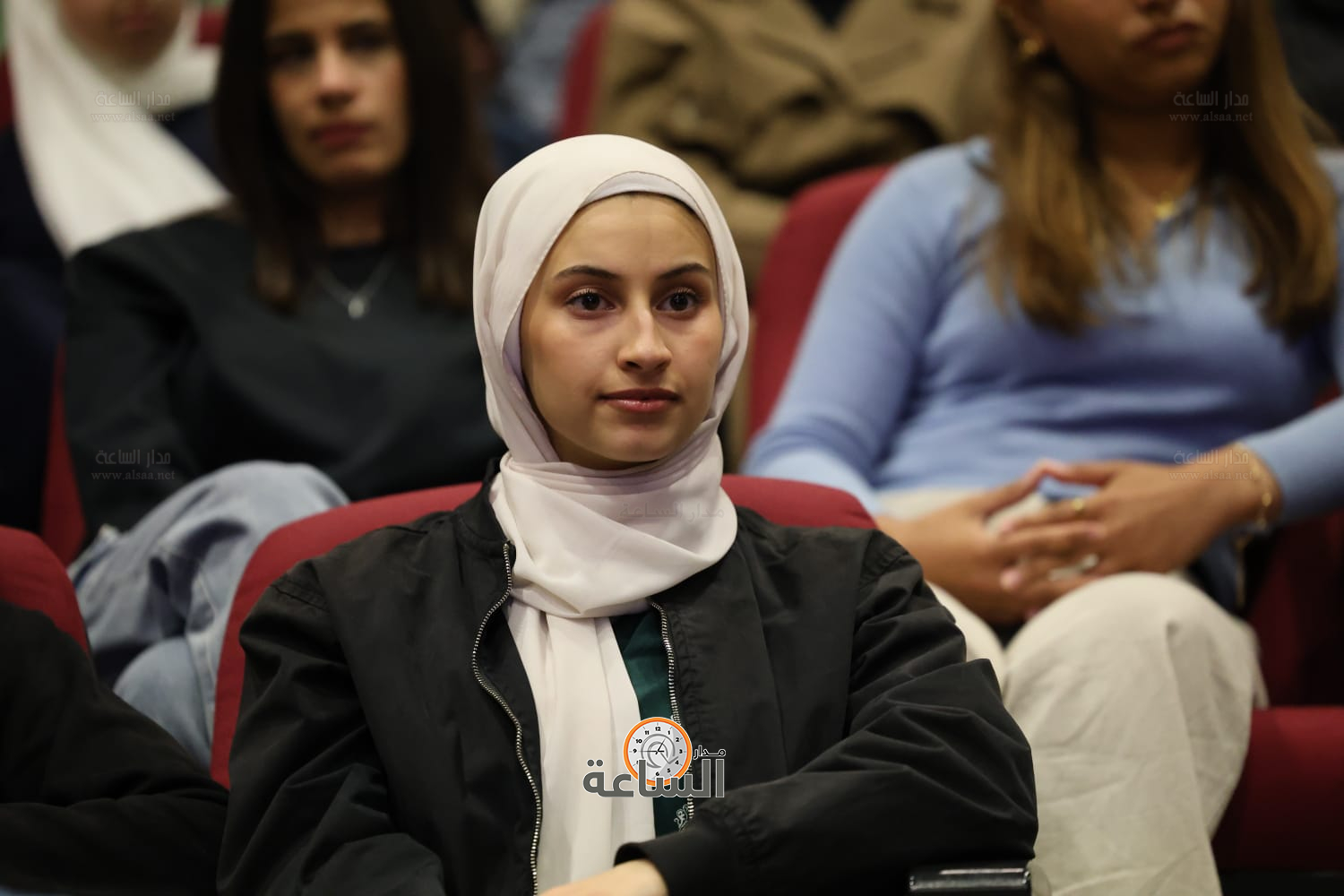 Madar Al-Saa Images 0.1857397613491648